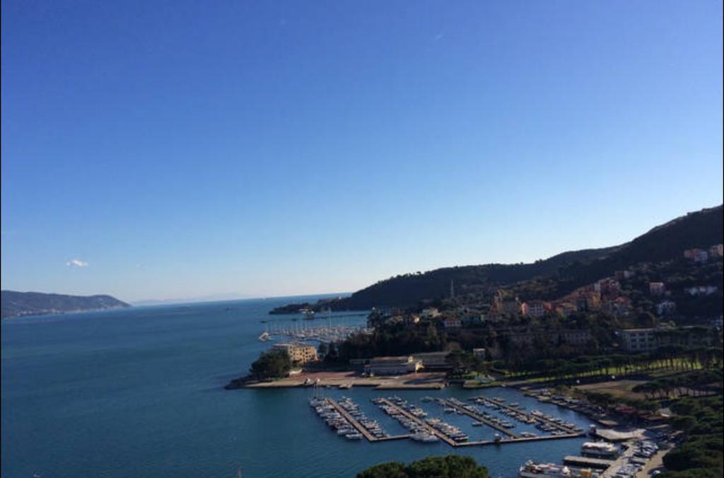Jolly Roger Affittacamere La Spezia Luaran gambar